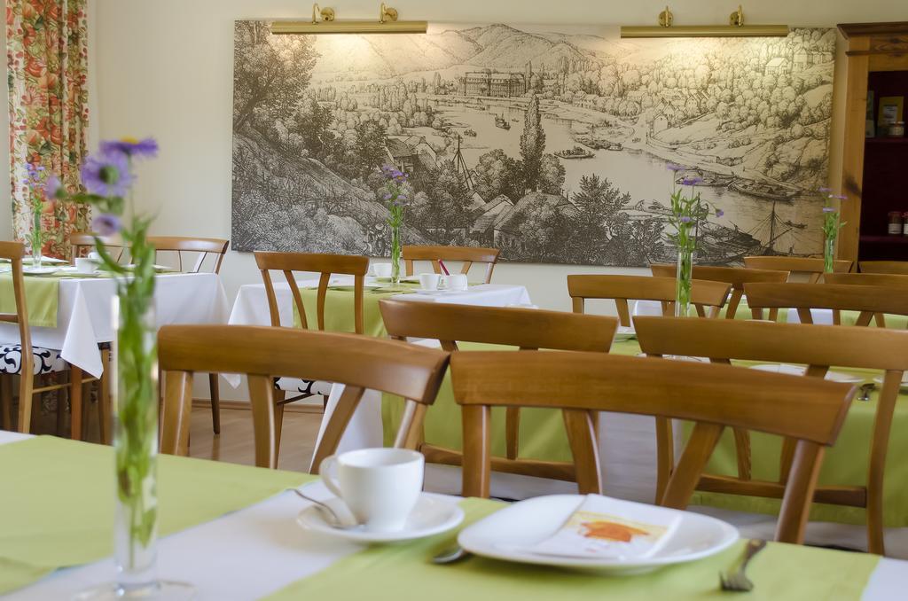 Hotel Haus Schons Mettlach Extérieur photo