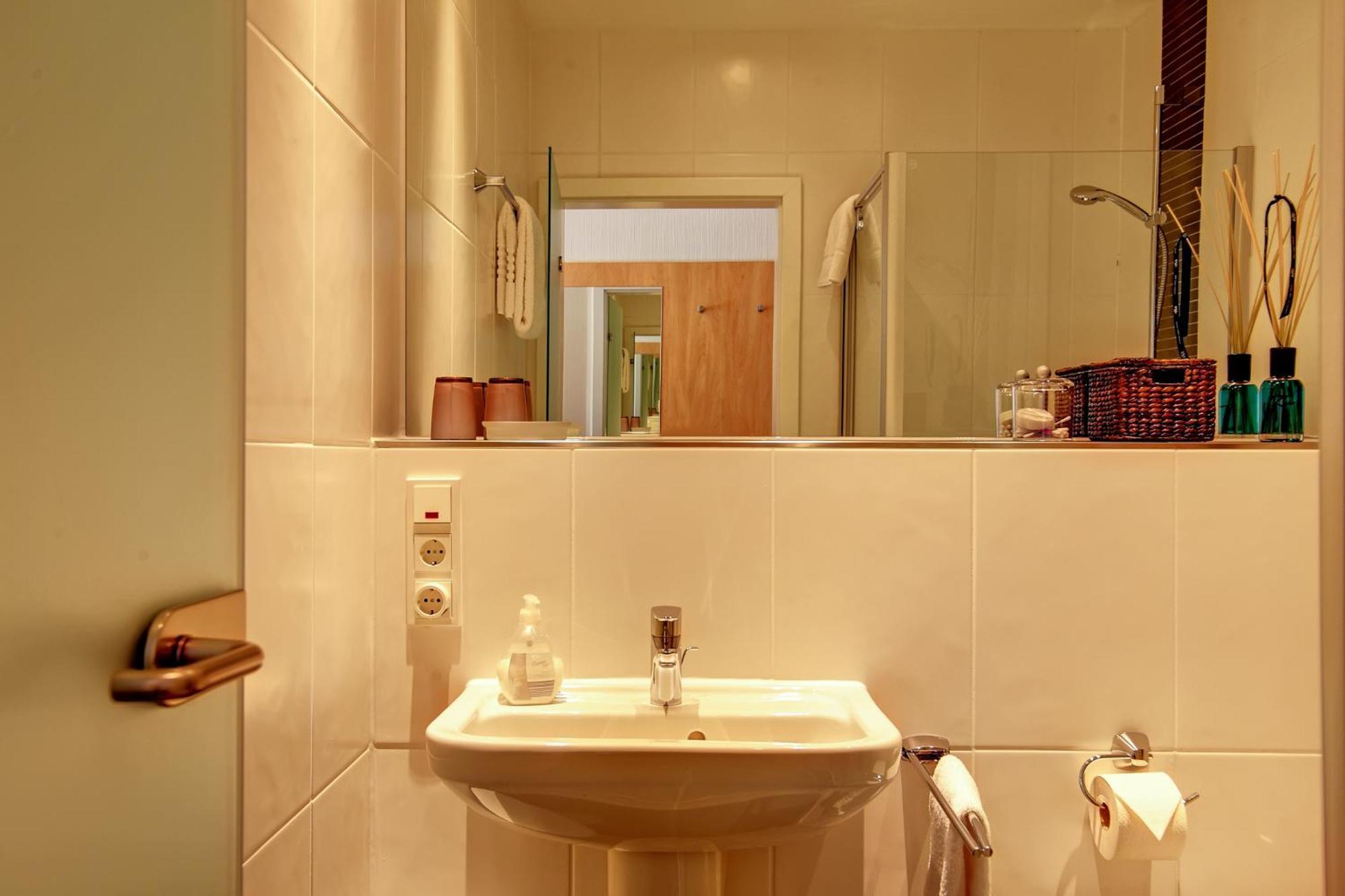 Hotel Haus Schons Mettlach Extérieur photo