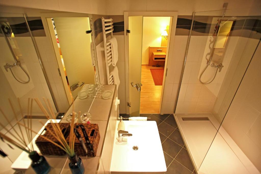 Hotel Haus Schons Mettlach Extérieur photo